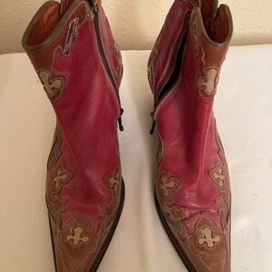 Donald J Pliner ankle boots